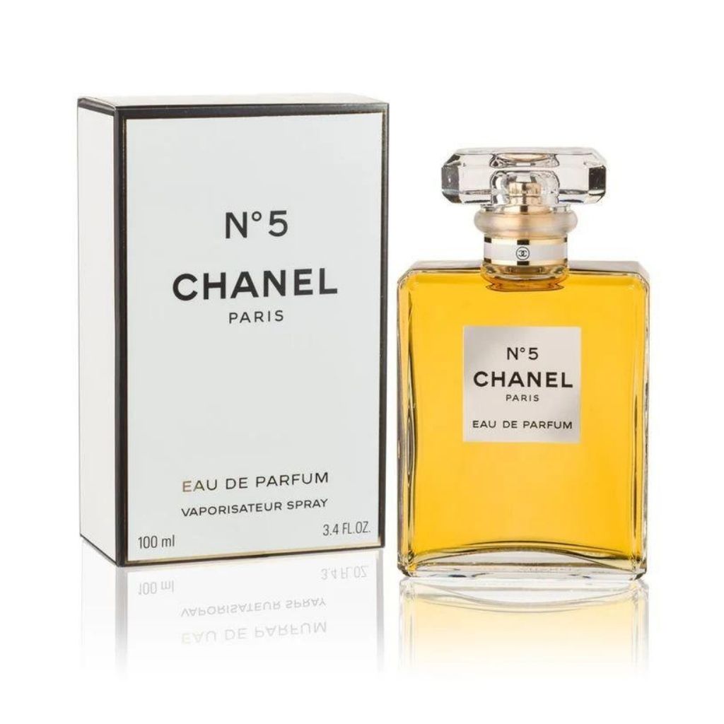 Chanel N°5 Eau de Parfum bottle with packaging